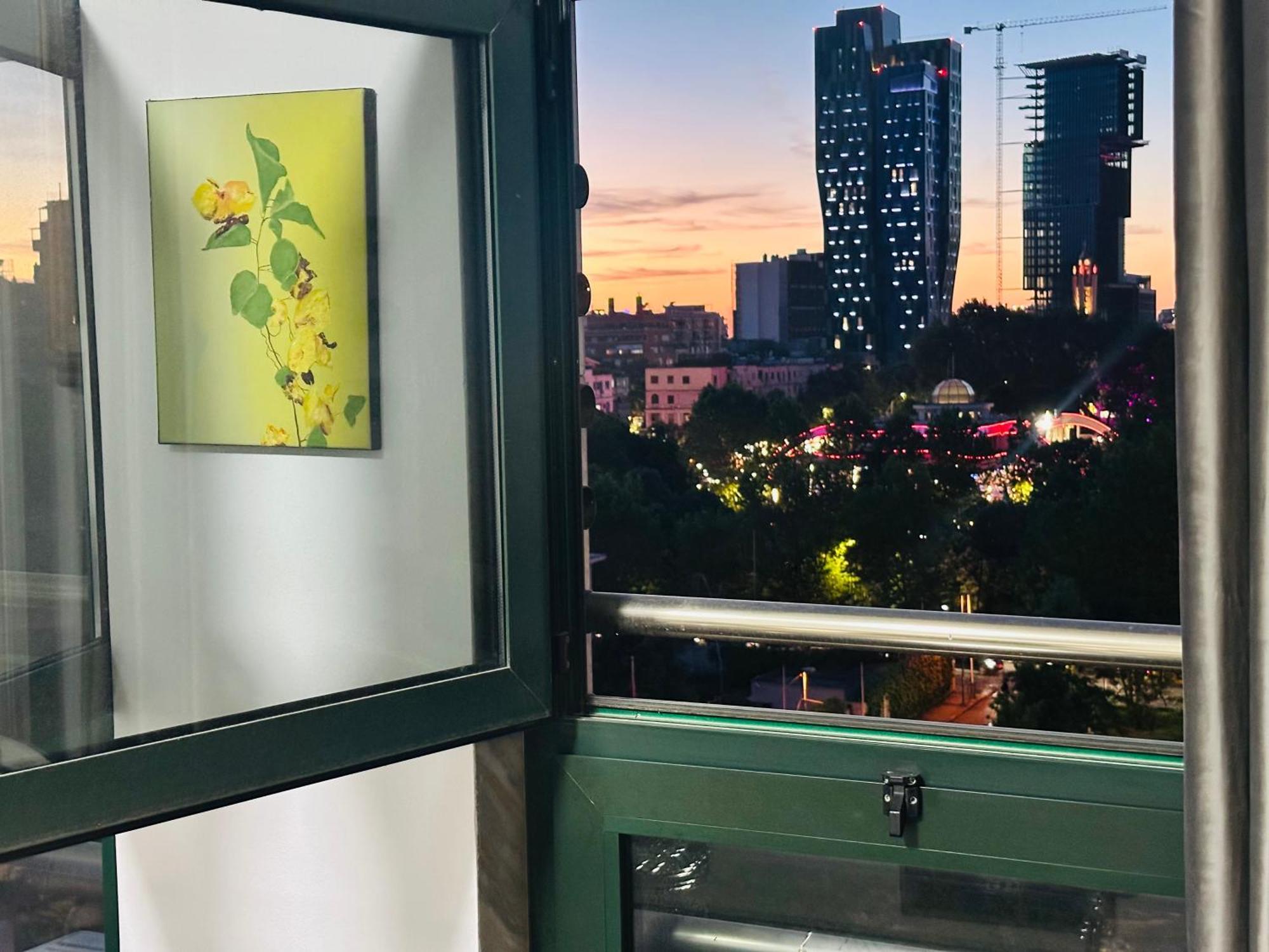 Amo Tower Tirana Centerアパートメント エクステリア 写真